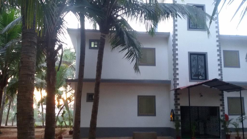 Palm Shades Spring Hotel Benaulim Exterior photo