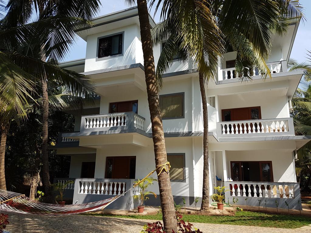 Palm Shades Spring Hotel Benaulim Exterior photo